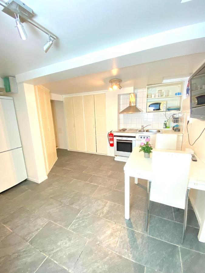 Tallkrogen Romantic House - Upper Or Lower Apartment ستوكهولم المظهر الخارجي الصورة